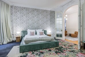 4 chambres, fer et planche à repasser, lit parapluie, Wi-Fi