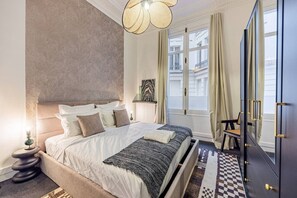 4 chambres, fer et planche à repasser, lit parapluie, Wi-Fi