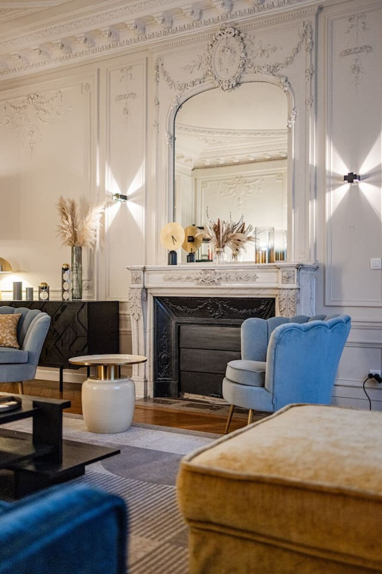 المنشأة من الداخل