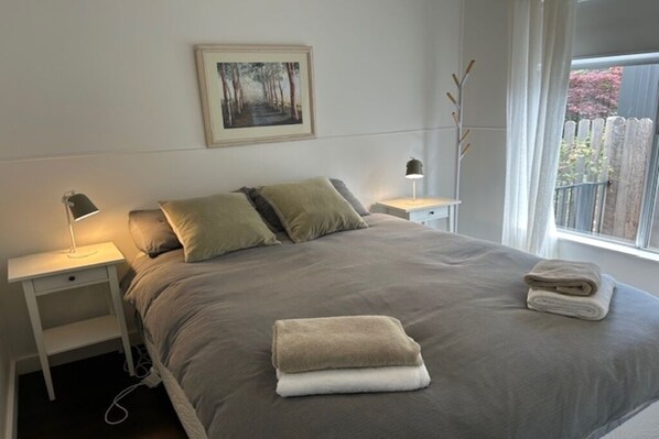 2 bedrooms, iron/ironing board, WiFi, bed sheets