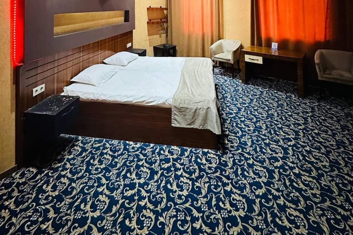 Deluxe kamer, 1 twee- of 2 eenpersoonsbedden | 1 slaapkamer, gratis wifi