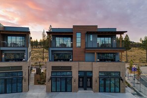 Exterior - 1115 Aerie Buyout | 2 Units, Near Downtown | Hot Tub + Mountain View (Bend)
