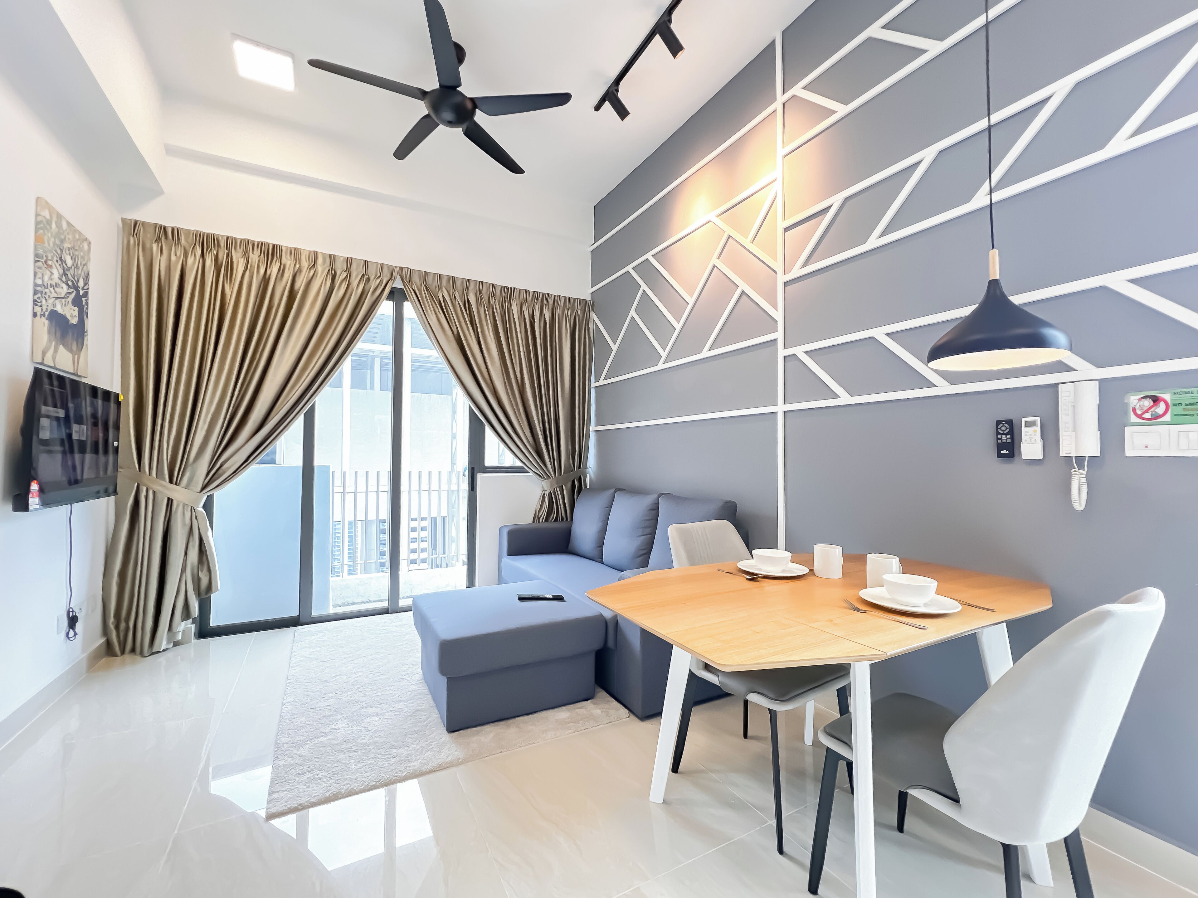 Apartment, 2 Bedrooms | Living area | 40-inch flat-screen TV with cable channels