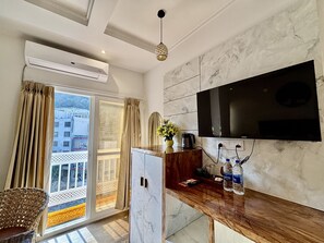 免费 WiFi、床单