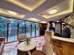 Reception - Check Inn Homes - Rishikesh (Rishikesh)