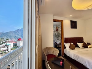Deluxe Room | Balcony view