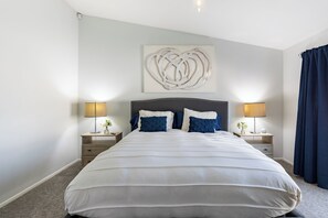 4 bedrooms, iron/ironing board, travel cot, free WiFi