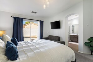 4 عدّة غرف نوم ومكواة/لوح كي وسرير سفر وواي فاي مجانًا