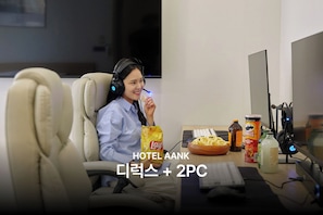 Deluxe 2PC Room | Ropa de cama de alta calidad y decoración individual