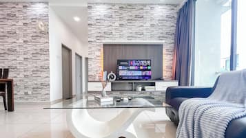 Apartment, 3 Bedrooms | Living area