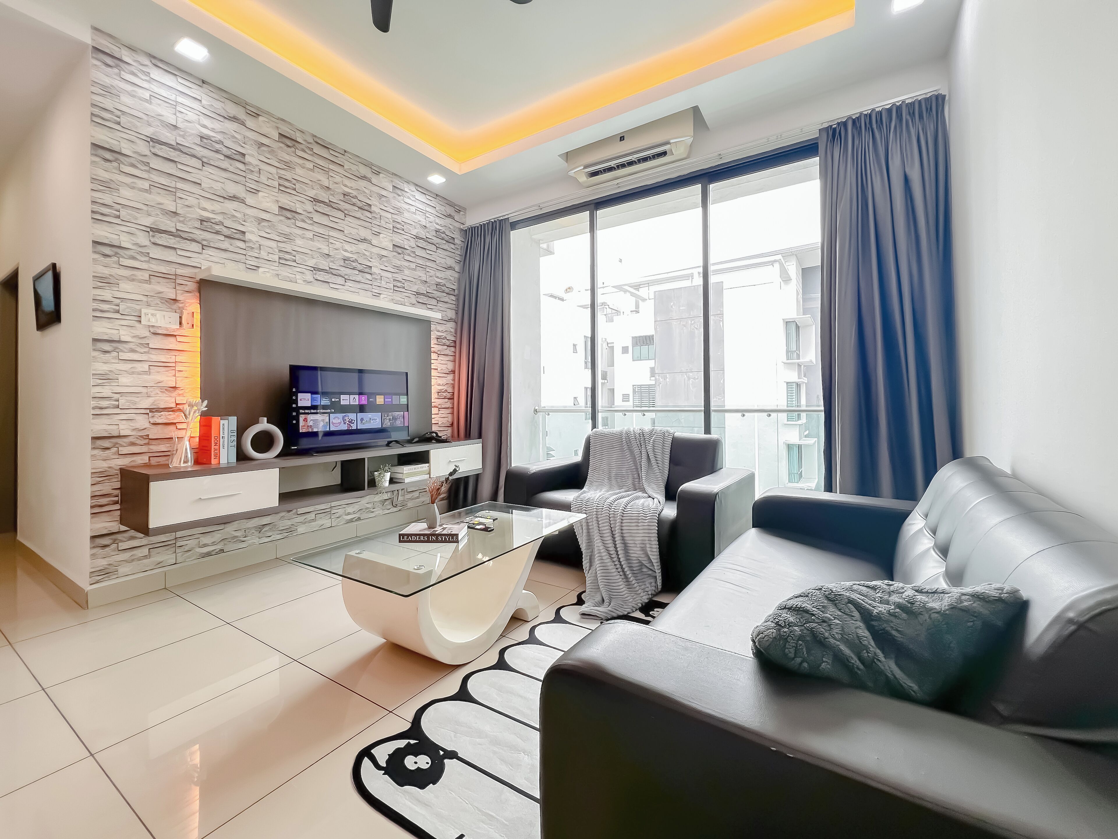 Apartment, 3 Bedrooms | Living area