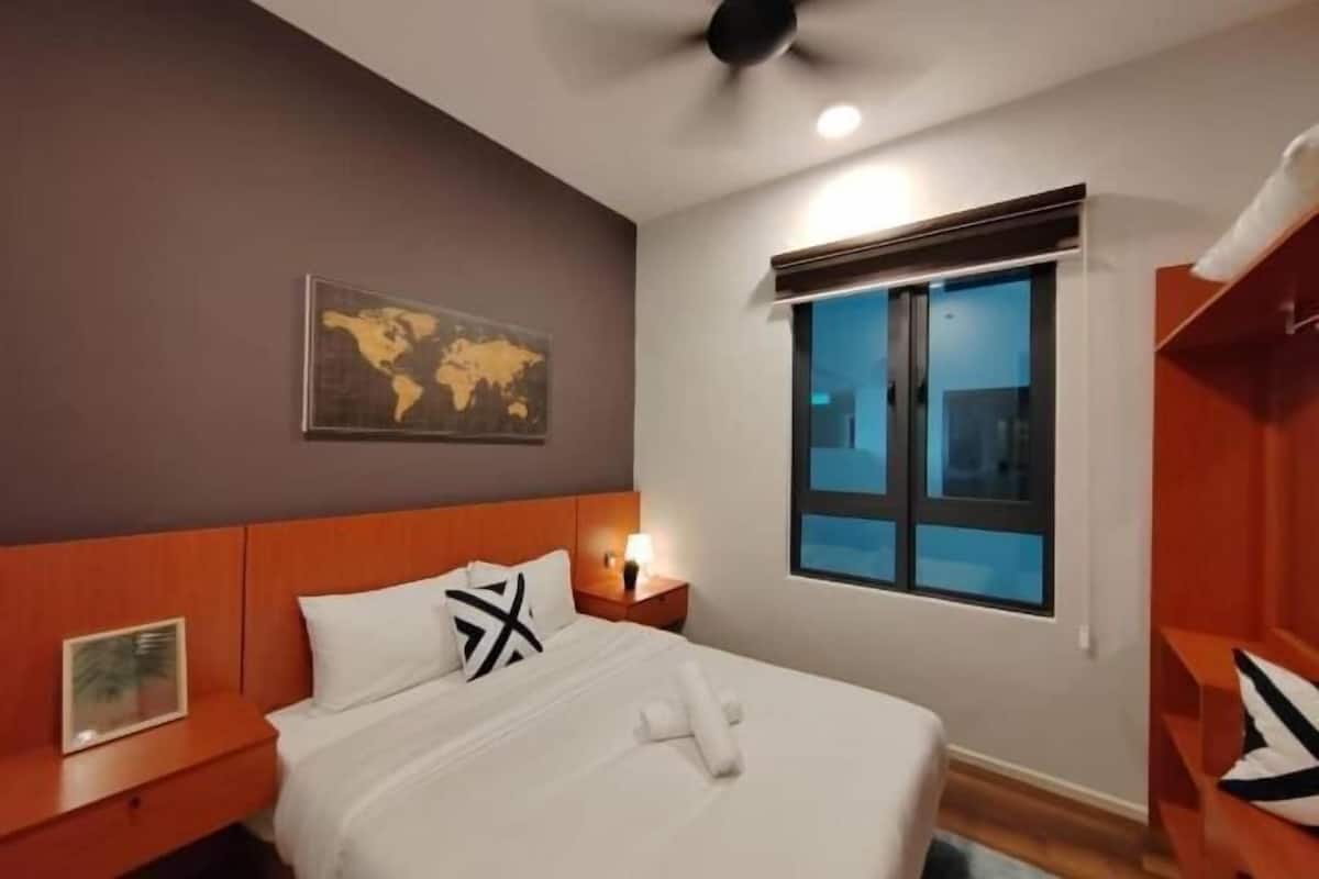 3 bedrooms, iron/ironing board, free WiFi