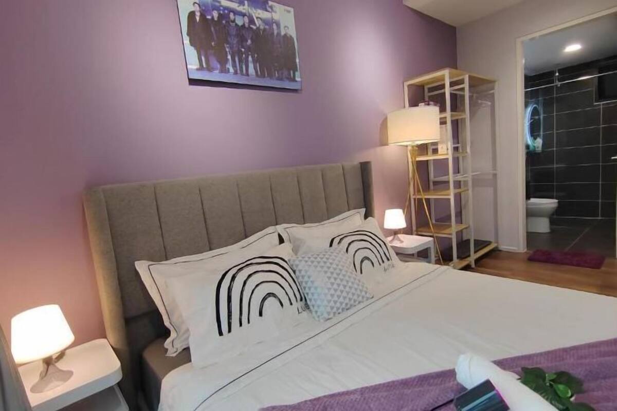 3 bedrooms, iron/ironing board, free WiFi