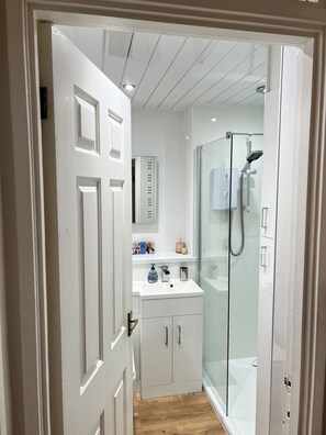 Bathroom - Great little getaway! (Irvine)