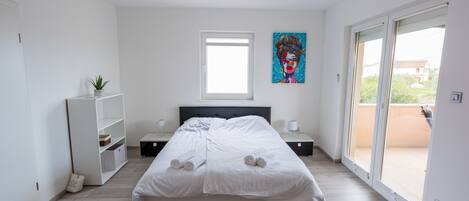 Ferienhaus (Charming Three Bedroom House Turanj)