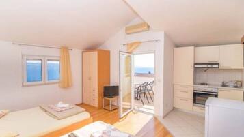 Apartment (Studio Apartment) | 5 bedrooms, free WiFi