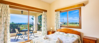 Villa Natasha in Peyia