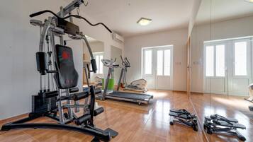 Apartment (One Bedroom Apartment 4) | Gym
