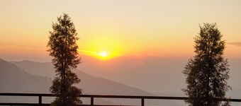 Royalpine Rosastays Kasauli