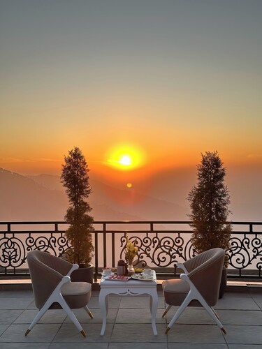 Royalpine Rosastays Kasauli