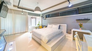 1 bedroom, free WiFi - Gyeongju 20th Street Spa Pension (Gyeongju)