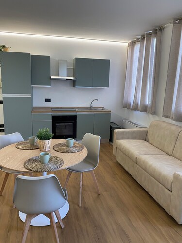 The little house in the park