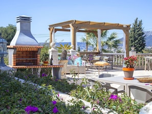 Outdoor dining - Stunning private villa for 8 people with private pool, WIFI, A/C, TV, terrace and pets allowed (Benissa)