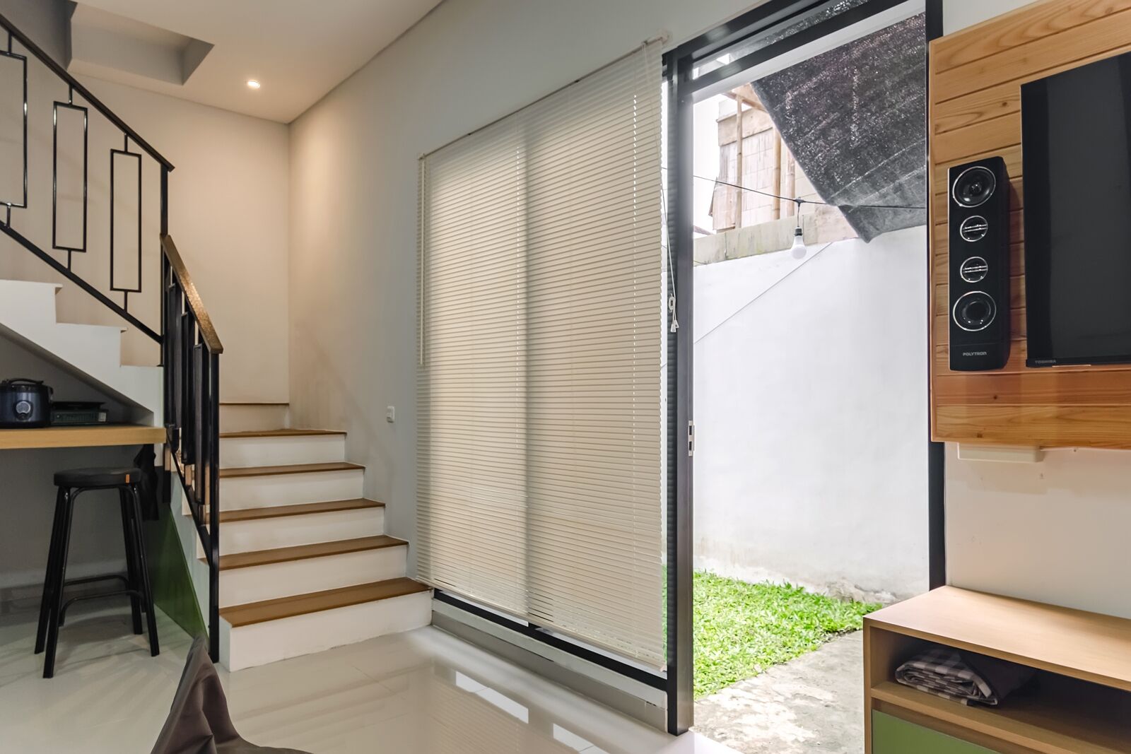 标准别墅 | 起居区 | LED 电视