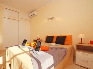 16 soverom, barnesenger og sengetøy