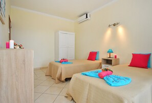 16 bedrooms, cribs/infant beds, bed sheets - Villa Bella Vista (Albufeira)