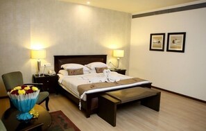 Skrivebord og wi-fi (inkludert)