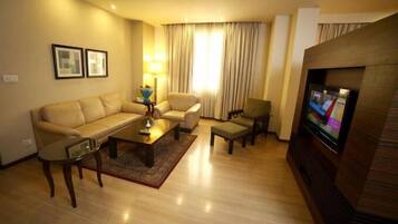Deluxe Double Room, Balcony | Desk, free WiFi