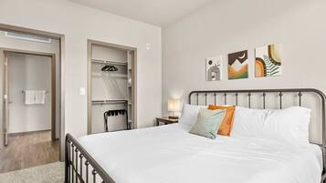 1 bedroom, iron/ironing board, WiFi, bed sheets