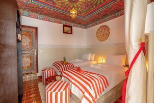 Cunas gratuitas, wifi gratis y ropa de cama