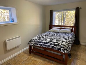 4 chambres, fer et planche à repasser, Wi-Fi gratuit, draps fournis