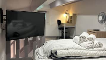 2 Schlafzimmer, BĂŒgeleisen/BĂŒgelbrett, WLAN, BettwĂ€sche