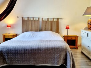 2 bedrooms, free WiFi