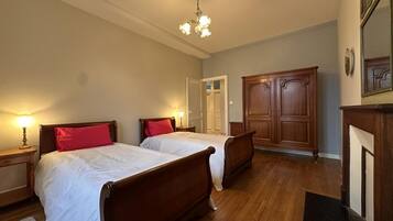 4 chambres, Wi-Fi gratuit, draps fournis