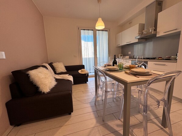 Apartment | 2 bedrooms - Casa Helios by Ca-sa Check (Chioggia)