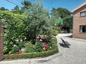 Property grounds - Avalon House 102 (La Estación)