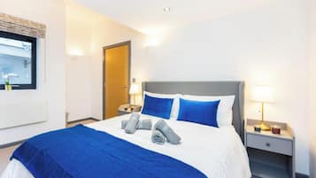 2 bedrooms, iron/ironing board, travel cot, free WiFi