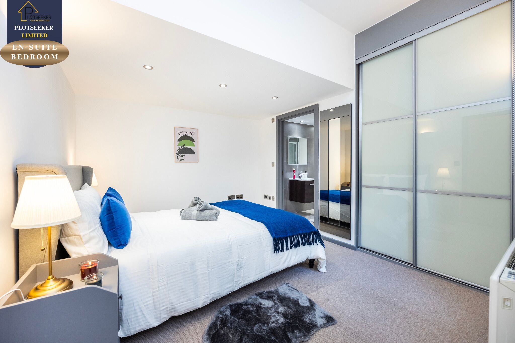 2 habitaciones, tabla de planchar con plancha y cuna de viaje 