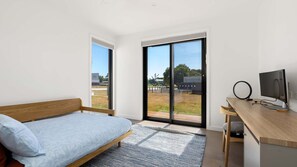 4 bedrooms, free WiFi, bed sheets