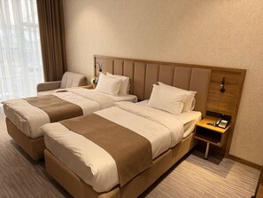 Superior Twin Room, City View | Minibar, iron/ironing board, free WiFi, bed sheets - Rivana Hotel (Tashkent)