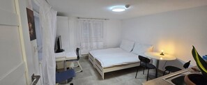 Apartment, 1 Bedroom, Smoking