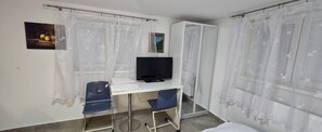 Apartment, 1 Bedroom, Smoking | 1 bedroom