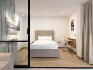3 Schlafzimmer, BĂŒgeleisen/BĂŒgelbrett, Reisekinderbett, WLAN