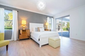 3 Schlafzimmer, Schreibtisch, Bügeleisen/Bügelbrett, WLAN