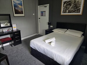 Kamar Double Basic | Wi-Fi gratis