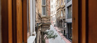 Ganbaru Tours-Private Triplex in Galata